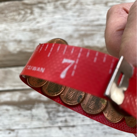 Vintage 80s penny bracelet cuff, size 7.5” - Picture 15 of 16